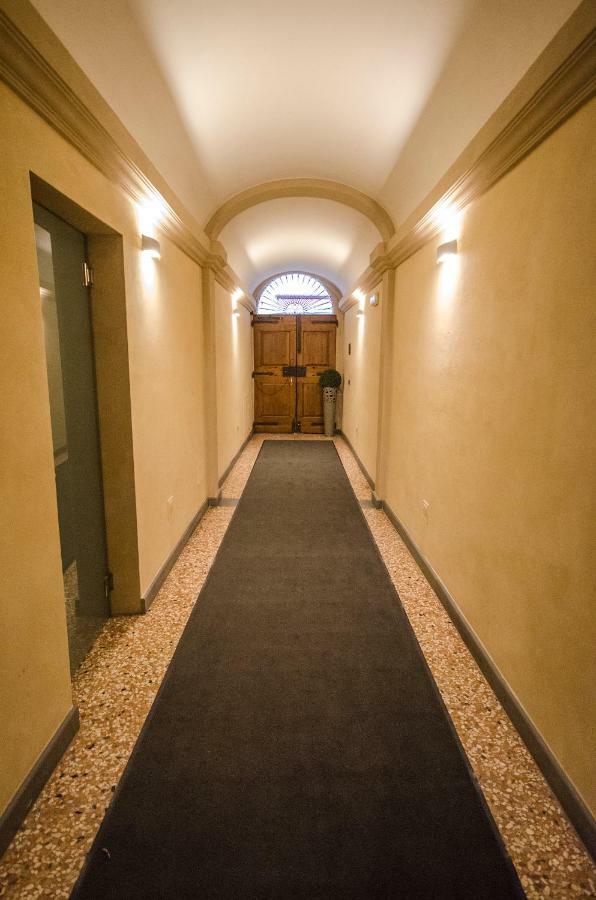 Azeglio Apartment, A Due Passi Da Piazza Maggiore Bolonya Dış mekan fotoğraf