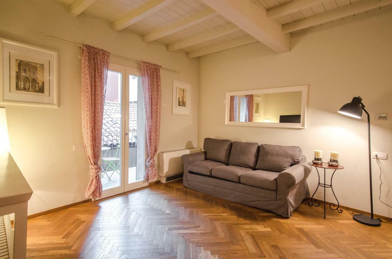 Azeglio Apartment, A Due Passi Da Piazza Maggiore Bolonya Dış mekan fotoğraf