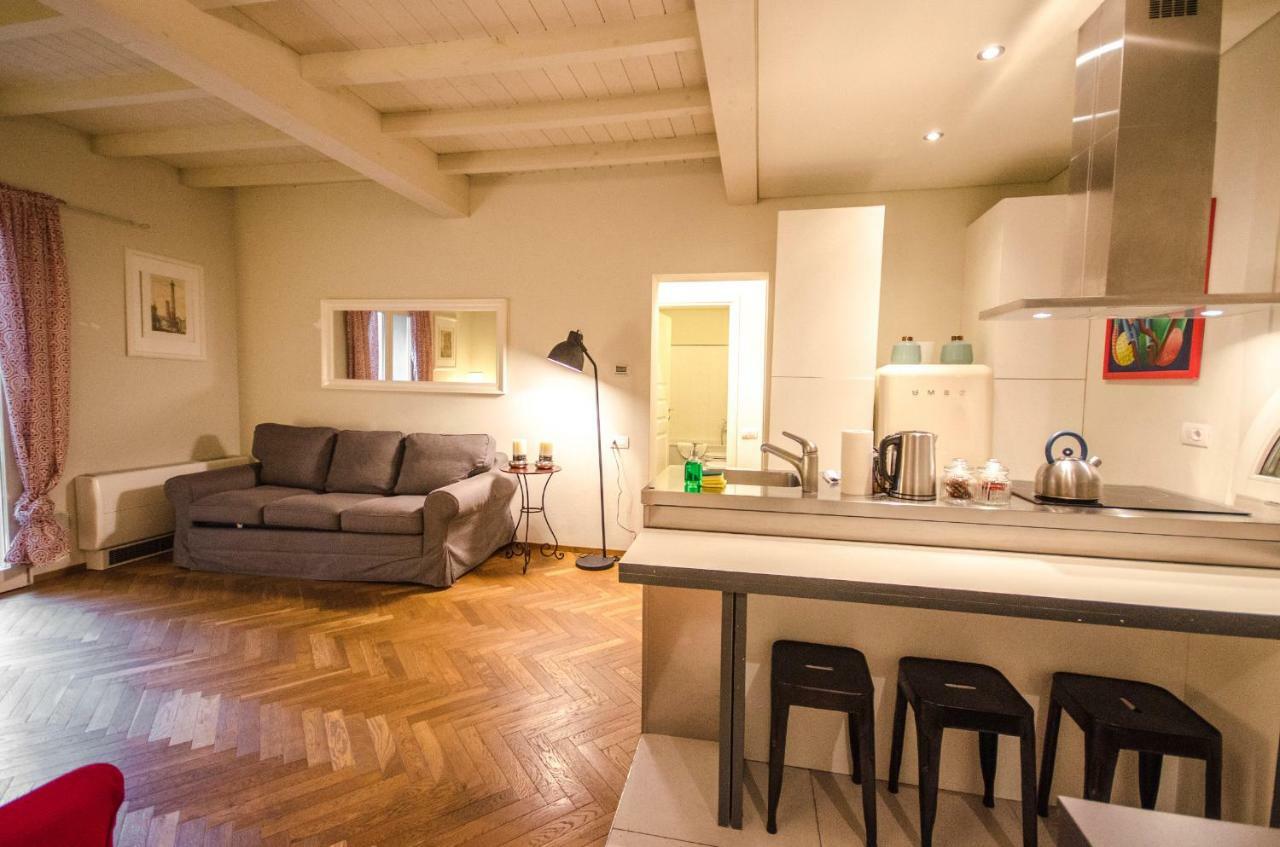 Azeglio Apartment, A Due Passi Da Piazza Maggiore Bolonya Dış mekan fotoğraf
